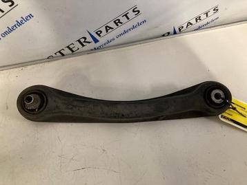 Draagarm links-achter van een Mercedes C-Klasse beschikbaar voor biedingen