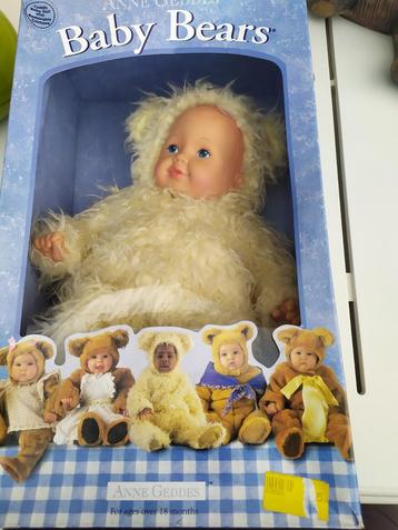 Nouvelle poupée « bébé ours » Anne Heddes