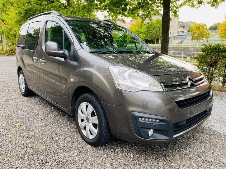 Citroen Berlingo 2018 benzine euro6 124000km full service, Auto's, Citroën, Particulier, Te koop, Berlingo, ABS, Achteruitrijcamera