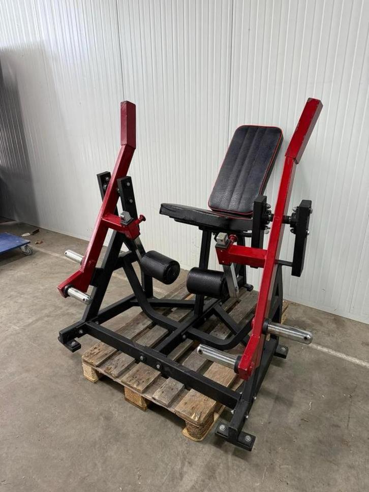 Plate loaded leg extension / Unilateral / legextension, Sport en Fitness, Fitnessmaterialen, Gebruikt, Overige typen, Armen, Benen