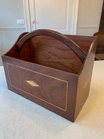 Houten krant-/tijdschriftenhouder, Ophalen