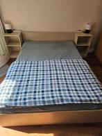 Volledig bed met matras en nachtkastjes, Huis en Inrichting, Slaapkamer | Complete slaapkamers, Ophalen, Zo goed als nieuw