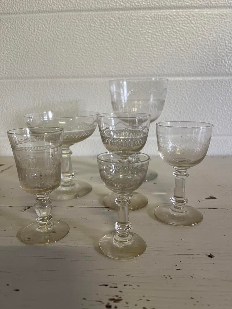 Oude geslepen glazen, Ophalen