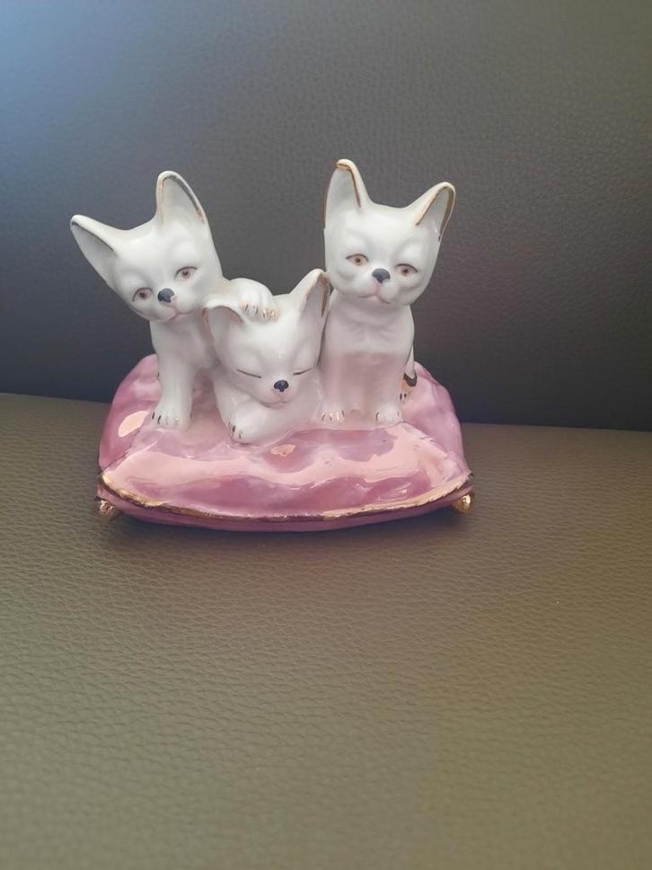 Vintage porseleinen katten / honden, Verzamelen, Beelden en Beeldjes, Ophalen