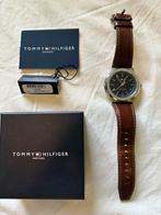 Horloge Tommy Hilfiger 40mm, Handtassen en Accessoires, Horloges | Heren, Overige merken, Staal, Zo goed als nieuw, Polshorloge
