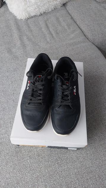 Fila sneakers maat 40 beschikbaar voor biedingen