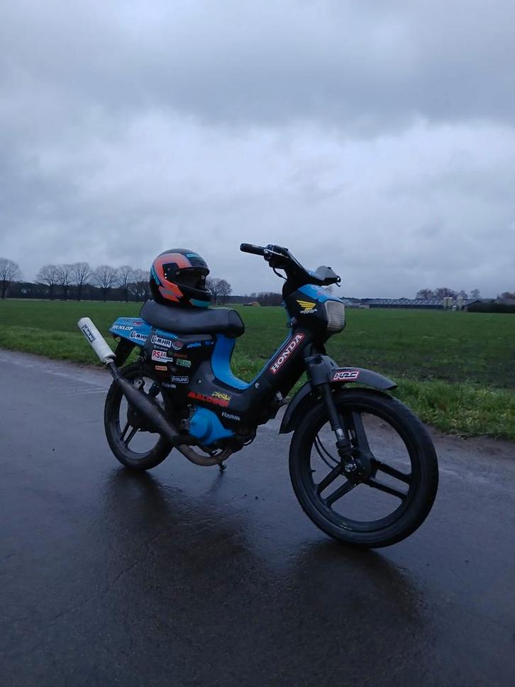 Honda wallaroo (Kan ook geruild worden), Fietsen en Brommers, Brommers | Tuning en Styling, Zo goed als nieuw, Ophalen