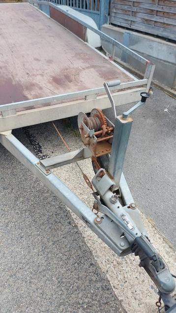 Remorque HAPERT plateau 2700kg avec rampes (à réparer) beschikbaar voor biedingen