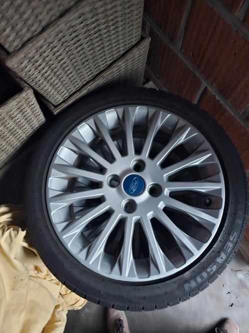 Velgen Ford Fiesta mk7 / alu / nieuwe banden, Auto-onderdelen, Banden en Velgen, Band(en), Ophalen