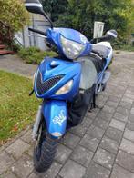 Scoot UX125 Suzuki Sixteen, grand roues de 58 cm, 14550km, Motos, 1 cylindre, Scooter, Particulier, 125 cm³