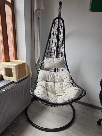 FAUTEUIL SUSPENDU NEUF + COUSSINS - OFFRES ACCEPTÉES  beschikbaar voor biedingen