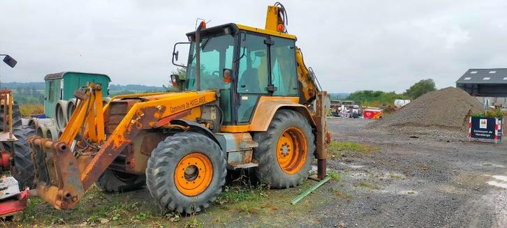 Tractopelle FARMEC, Zakelijke goederen, Machines en Bouw | Kranen en Graafmachines, Graaflaadcombinatie, Ophalen
