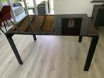 Uitschuifbare eettafel in kristal en zwart ijzer., Huis en Inrichting, Tafels | Eettafels, Ophalen, Zo goed als nieuw