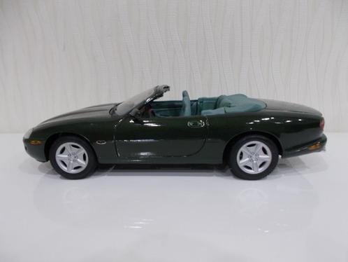 Groene "Maisto" Jaguar XK8  zonder doos (schaal 1:18), Hobby en Vrije tijd, Modelauto's | 1:18, Maisto, Ophalen of Verzenden