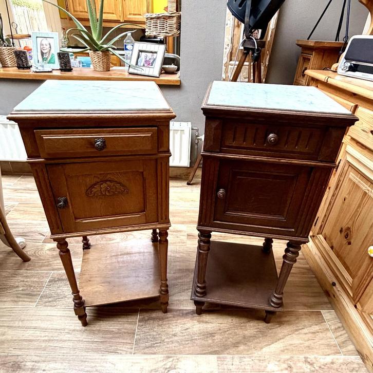 Tables de chevet / nuit, Maison & Meubles, Chambre à coucher | Tables de chevet, Bois, Enlèvement