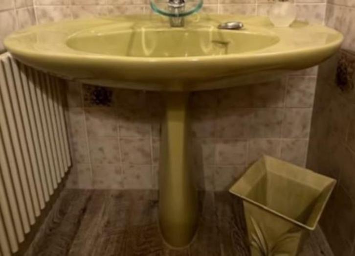 vintage wastafel  Villeroy&Boch moosgroen 60er, Doe-het-zelf en Bouw, Sanitair, Zo goed als nieuw, Wastafel, Steen, Ophalen