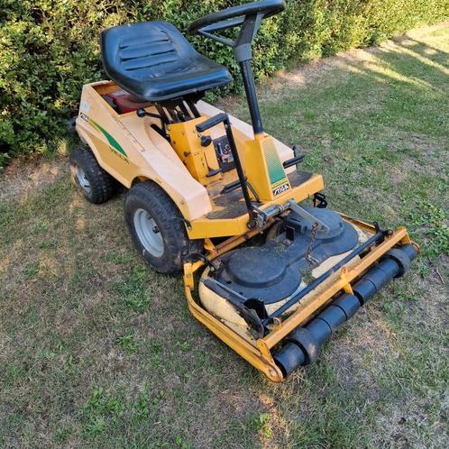 3x Stiga Villa frontmaaier, lichte opknappers v.a. €650,-, Tuin en Terras, Grasmaaiers, Ophalen