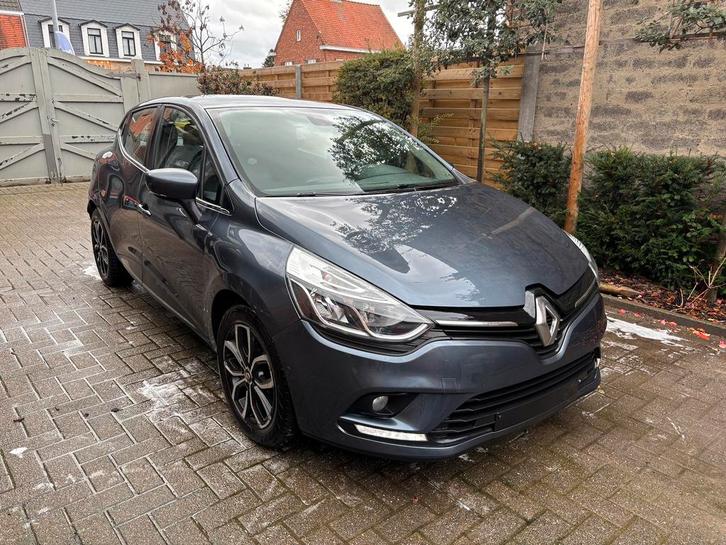 Renault Clio 0.9 Benzine bouwjaar 2019 airco carplay Euro 6, Auto's, Renault, Bedrijf, Te koop, Clio, ABS, Airbags, Airconditioning