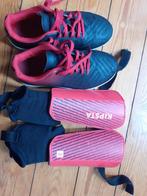 Voetbalschoenen + scheenbeschermers, Ophalen, Gebruikt, Sportschoenen, Kipsta