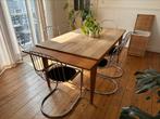 Houten eettafel, Ophalen