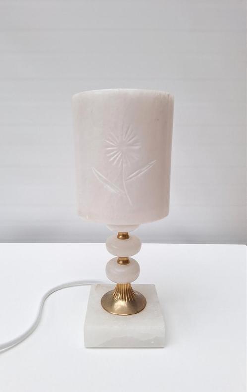 Lampe de table en albâtre, Antiquités & Art, Antiquités | Éclairage, Enlèvement ou Envoi