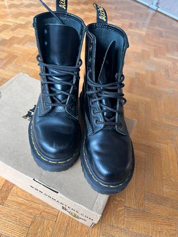 Dr Martens  beschikbaar voor biedingen