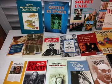 Veel boeken disponible aux enchères