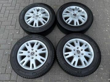 Originele Mercedes Sprinter velgen banden 17 inch 235 60 17 beschikbaar voor biedingen