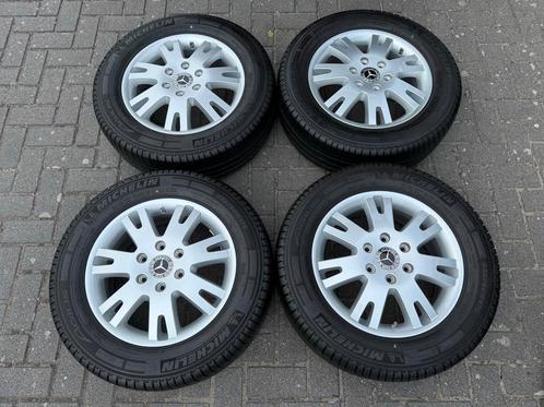 Originele Mercedes Sprinter velgen banden 17 inch 235 60 17, Auto-onderdelen, Banden en Velgen, Banden en Velgen, 17 inch, 235 mm
