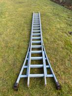 ♫ Houten ladder 2x4m in heel goede staat, Doe-het-zelf en Bouw, Ladders en Trappen, Ophalen, Gebruikt, Ladder