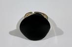 Zilverkleurige ring met zwarte front, Bijoux, Sacs & Beauté, Bagues, Enlèvement ou Envoi, Utilisé, Noir, Femme