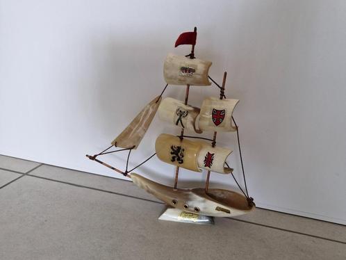 handgemaakte boot in hoorn - Antwerpen, Huis en Inrichting, Woonaccessoires | Overige, Ophalen of Verzenden