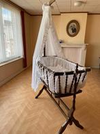 Mooie houten wieg + toebehoren, Kinderen en Baby's, Babywiegjes en Ledikanten, Ophalen, Zo goed als nieuw, Wieg