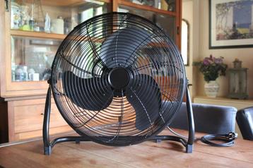 Vloerventilator zwart 52 cm beschikbaar voor biedingen