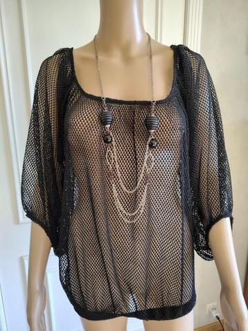 nieuw net blousje met bijhorende ketting   beschikbaar voor biedingen