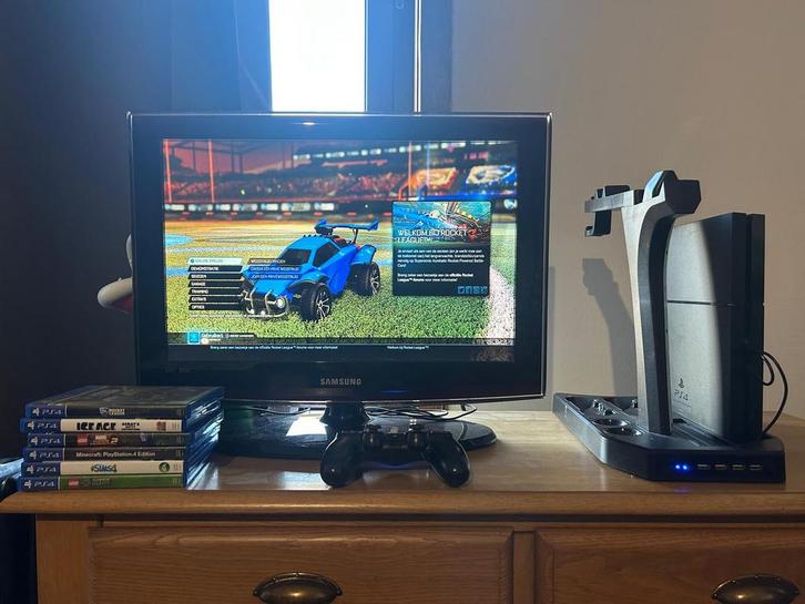 PlayStation 4 (500gb) met 8 games 120euro (vaste prijs), Games en Spelcomputers, Games | Sony PlayStation 4, Zo goed als nieuw