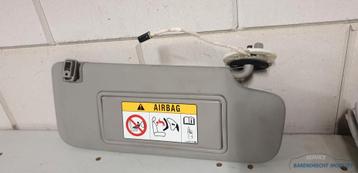 Zonneklep rechts passagierskant Opel Astra K 13589920 make u beschikbaar voor biedingen