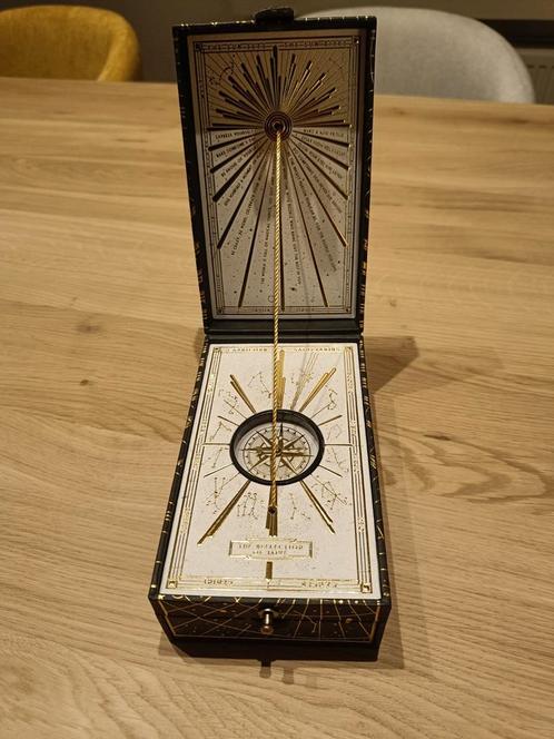 Tomorrowland 2022 case compleet, Verzamelen, Merken en Reclamevoorwerpen, Zo goed als nieuw, Ophalen of Verzenden