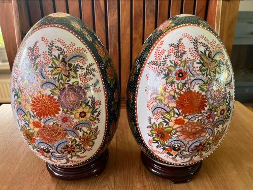Twee handgeschilderde Satsuma eieren, Antiek en Kunst, Antiek | Porselein, Ophalen