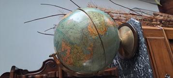 wereldbol bar vintage beschikbaar voor biedingen