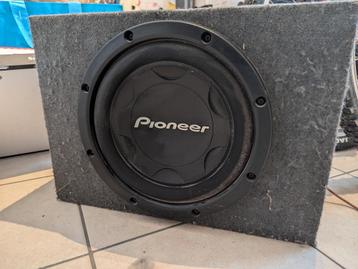 Subwoofer Pioneer 1500watt beschikbaar voor biedingen