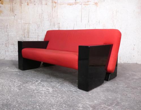 Artifort model 750 - Sandwich sofa - Red Kvadrat, Maison & Meubles, Canapés | Salons, Utilisé, Banc droit, Deux personnes, 150 à 200 cm