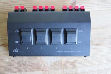 speaker switcher voor 4 speaker sets beschikbaar voor biedingen