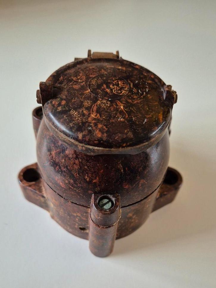 Bunker stopcontact uit 1942., Verzamelen, Militaria | Tweede Wereldoorlog, Ophalen of Verzenden
