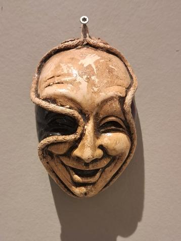 Oud,keramiek  Venetiaans masker, Enlèvement ou Envoi