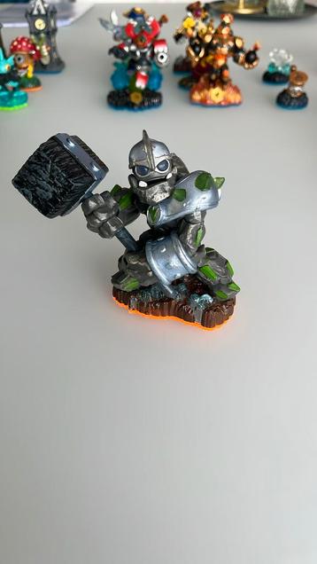 Skylanders - Crusher - giants beschikbaar voor biedingen