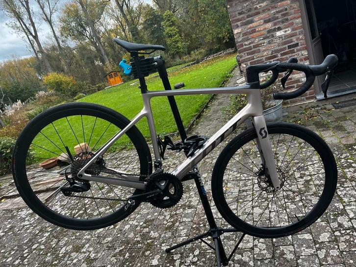 Scott Addict 30 - Roues carbone, Fietsen en Brommers, Fietsen | Heren | Sportfietsen en Toerfietsen, Zo goed als nieuw, Overige merken