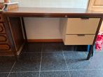 Ijzeren bureau met houten tafeblad en twee schuiven, Ophalen, Gebruikt, Bureau