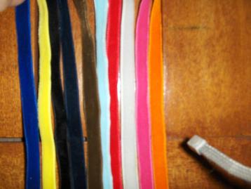 Ruban velours (45m85x1cm) beschikbaar voor biedingen