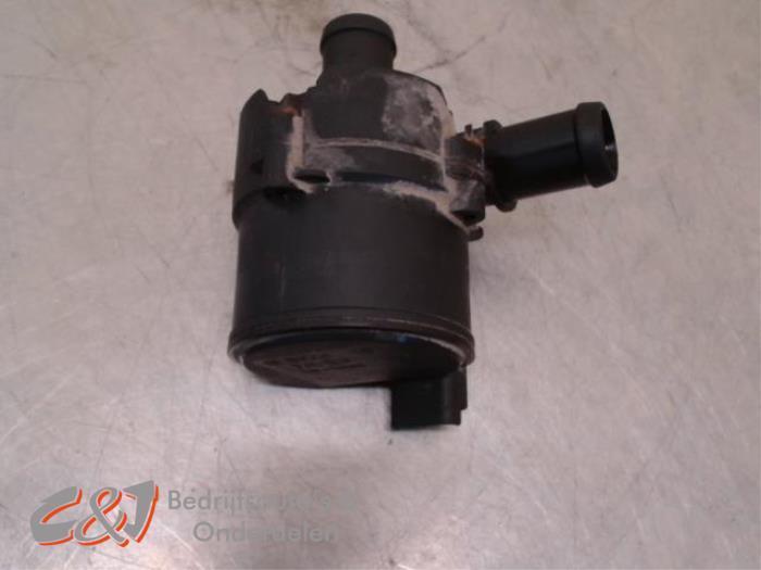 Extra waterpomp van een Renault Master, Auto-onderdelen, Airco en Verwarming, Renault, Gebruikt, 3 maanden garantie, Ophalen of Verzenden